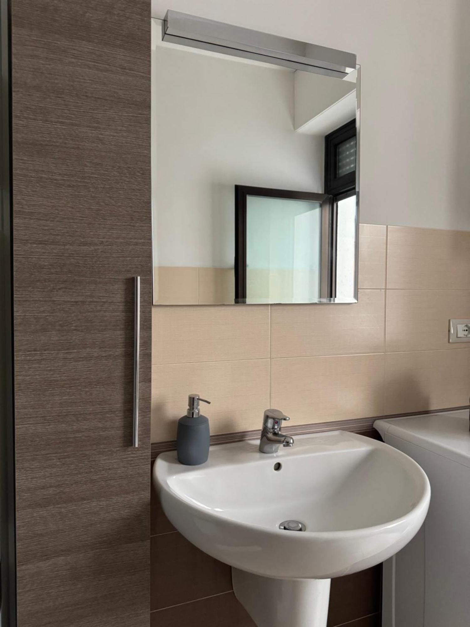 Casa Manthone - Luxrental Apartments Pescara Exterior photo